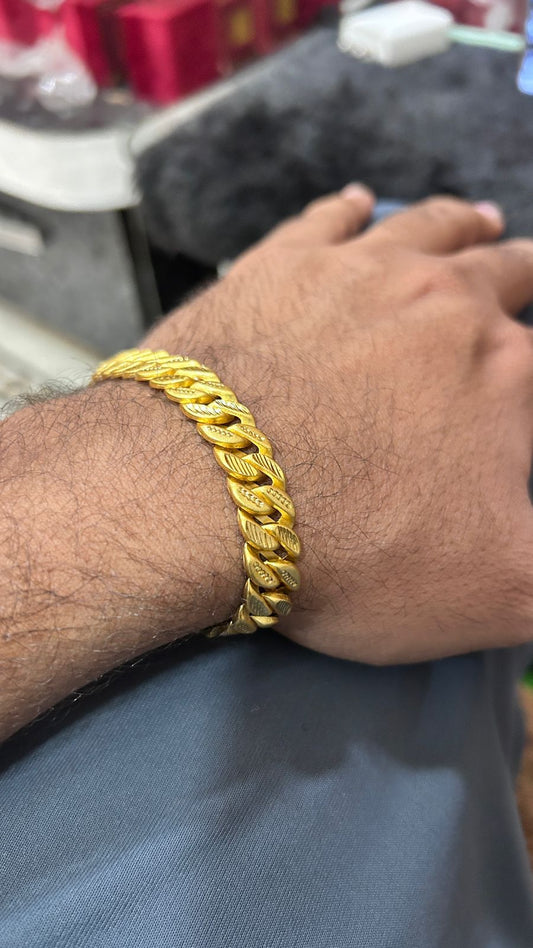 Gold Plated Pokal Bracelet for Men 👑 – Royal Wrist Style