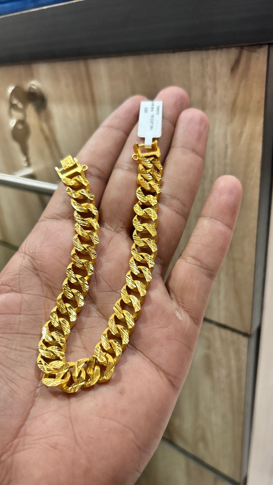 Men’s Cuban Link Bracelet – Premium Gold Plated Stylish Chain