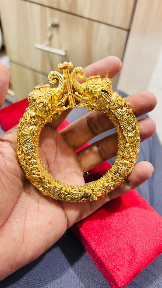 👑 Royal Chandramukhi Elephant Gold Plated Kada for Men 🐘