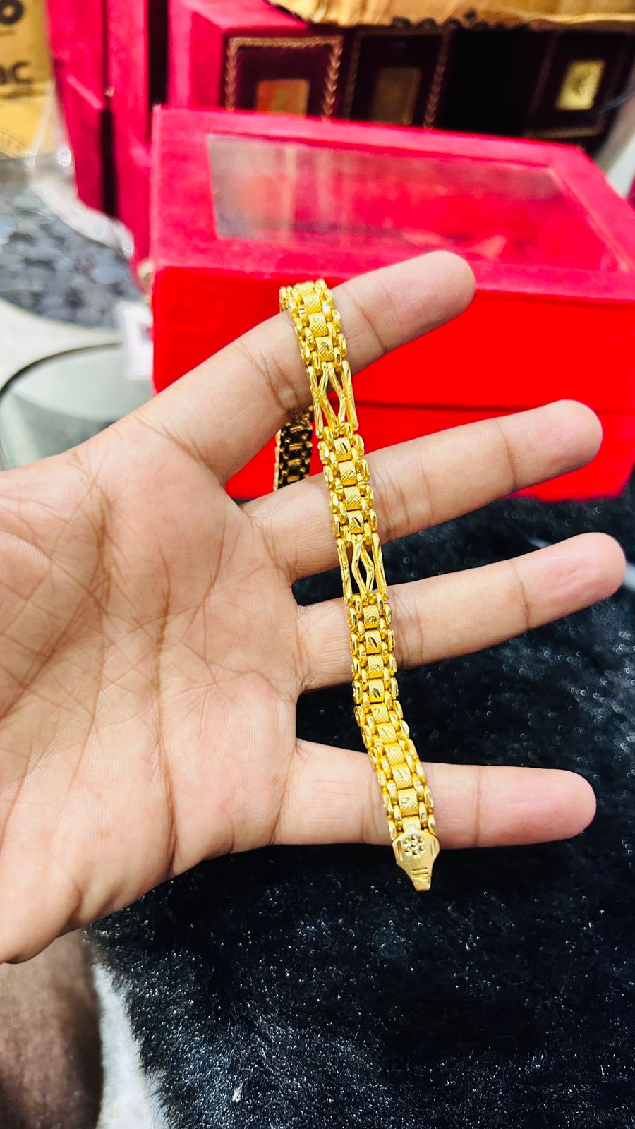 Gold Forming Men’s Bracelet 🔥 | Stylish Design