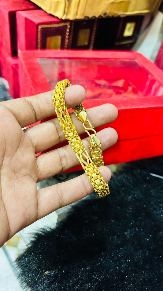 Gold Forming Men’s Bracelet 🔥 | Stylish Design