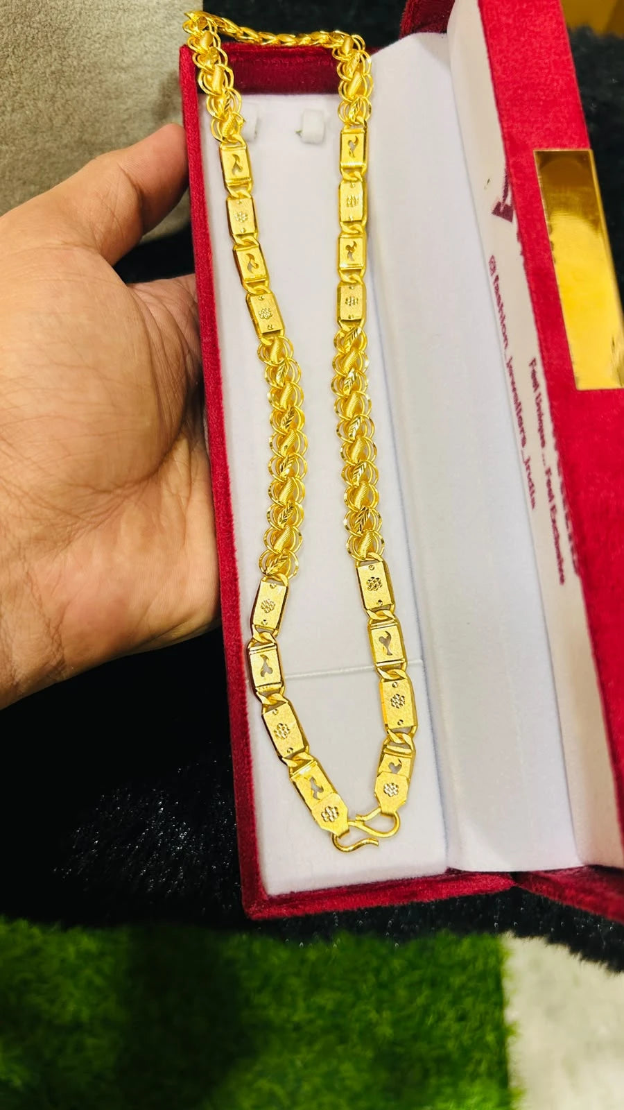 Premium Gold Forming Lotus With Nawabi Chain For Men's
