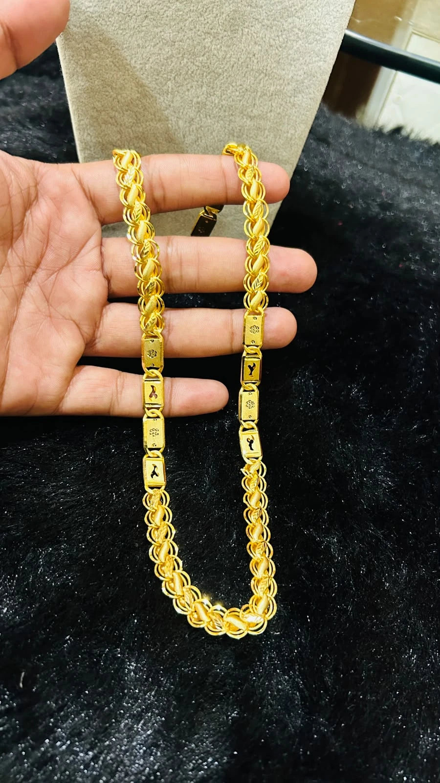 Premium Gold Forming Lotus With Nawabi Chain For Men's