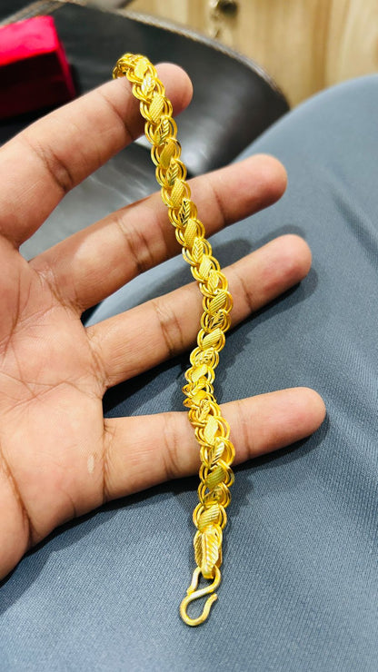 Men’s Gold Plated Lotus Chain – Elegant & Symbolic Look