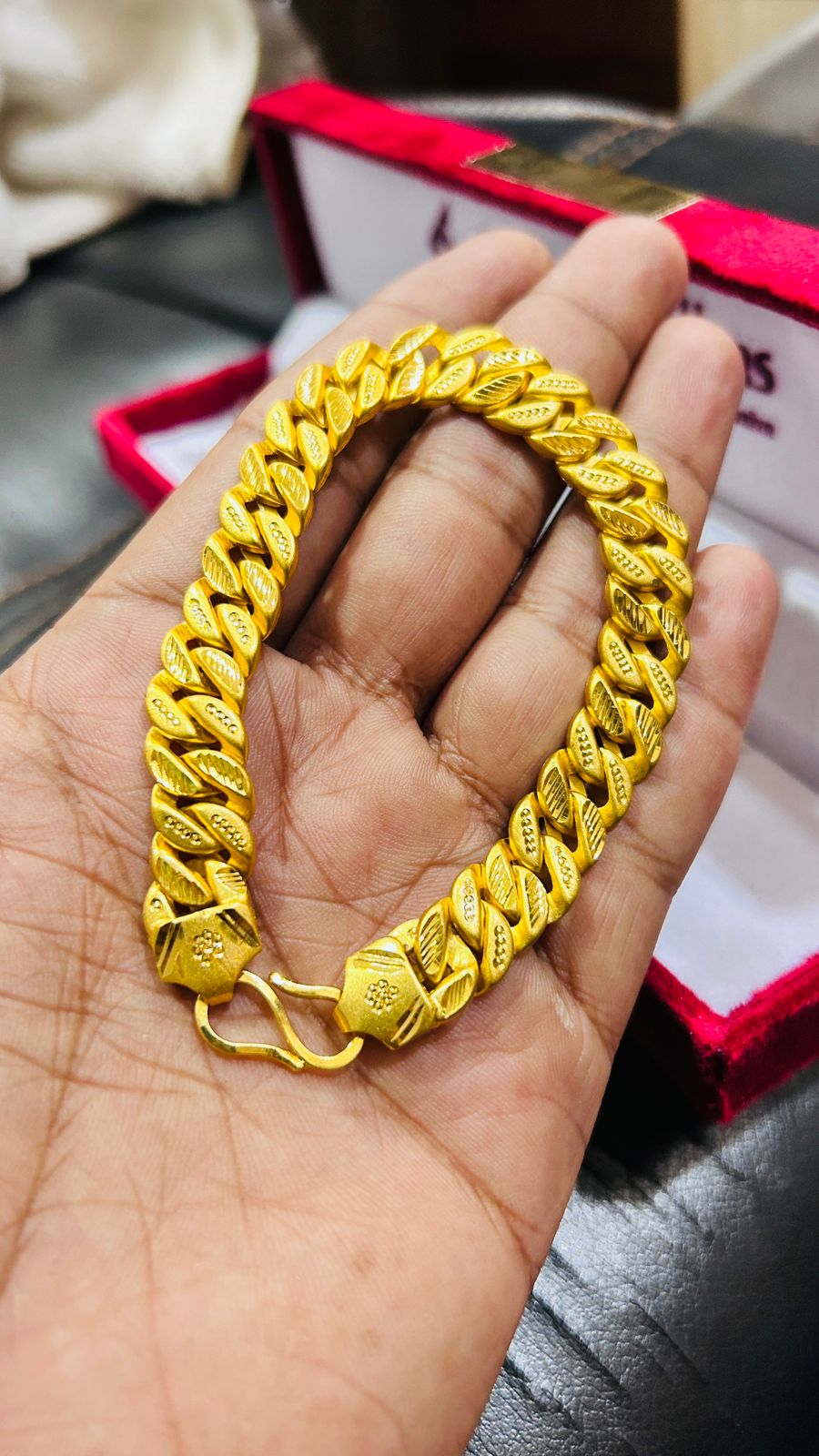 Gold Plated Pokal Bracelet for Men 👑 – Royal Wrist Style